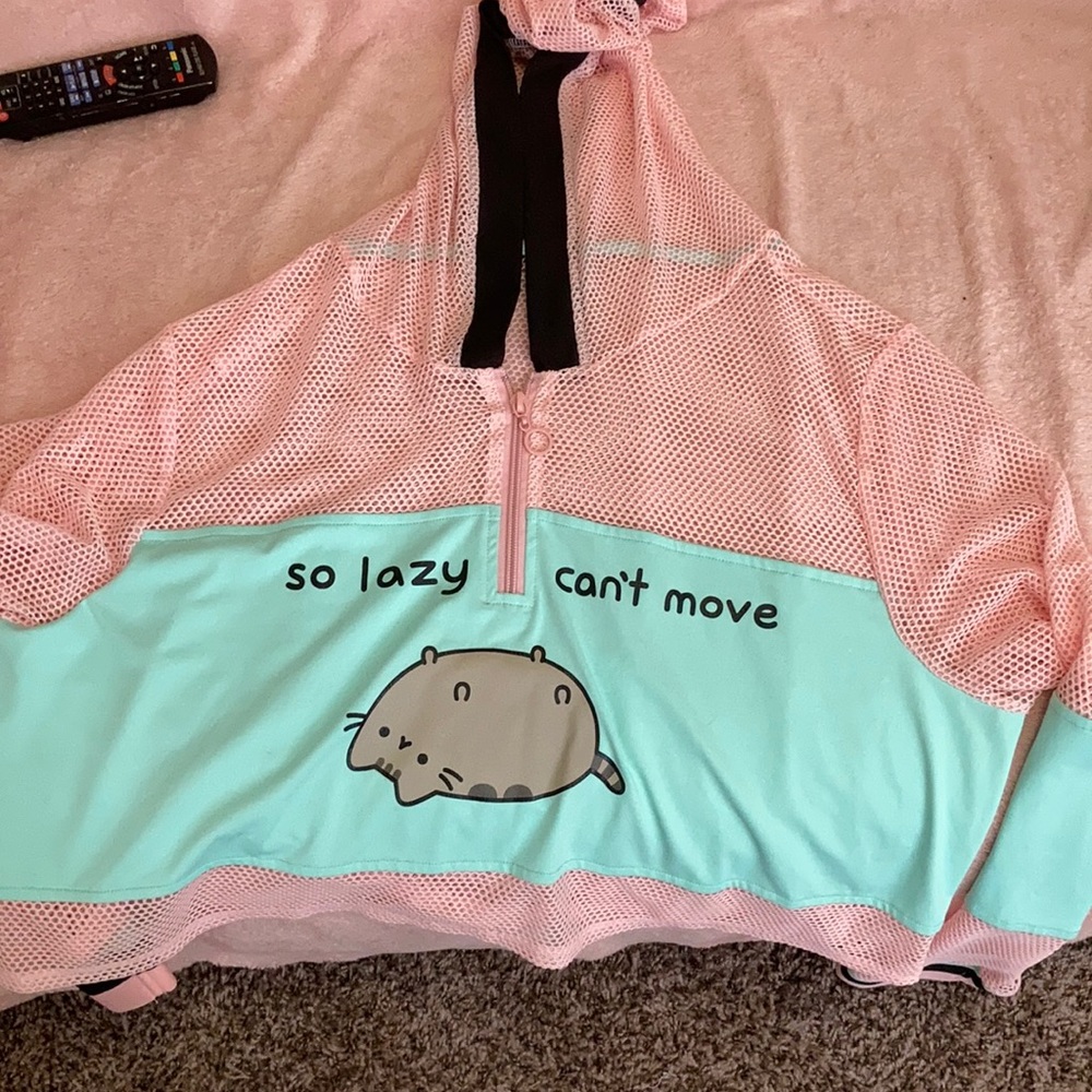 Cropped hoodie
